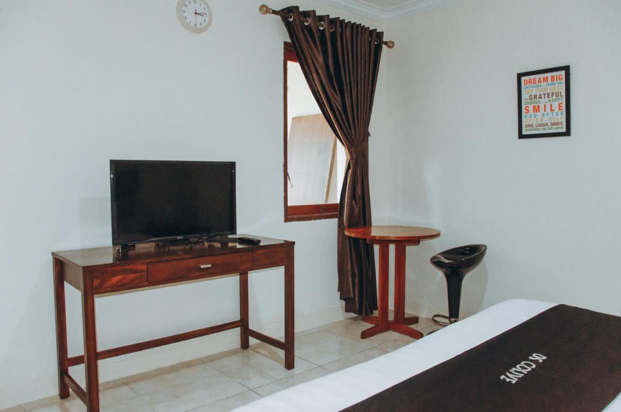 Ds Colive Marina Airport Hotel Semarang Eksteriør billede